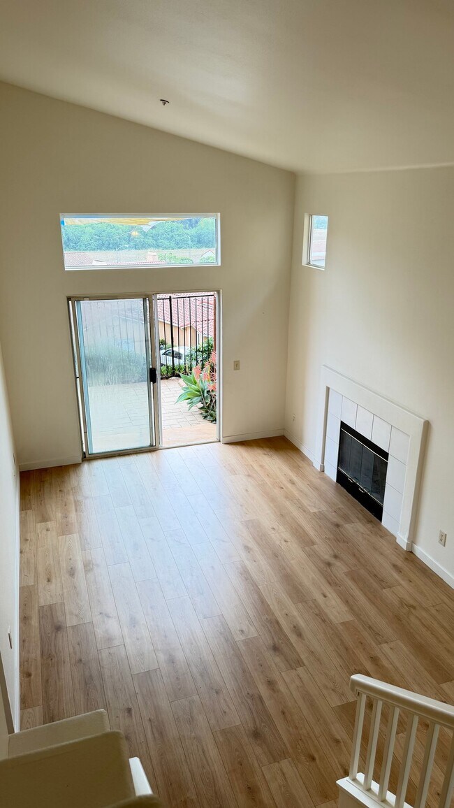 5709 Kensington Pl photo 4