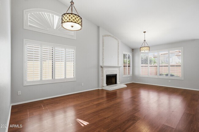 225 W Vera Ln Tempe, AZ 85284 photo 4