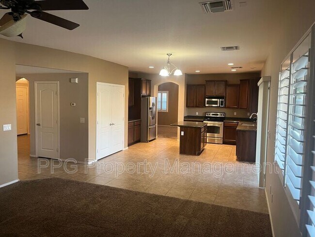16412 W Hope Dr Surprise, AZ 85388 photo 3