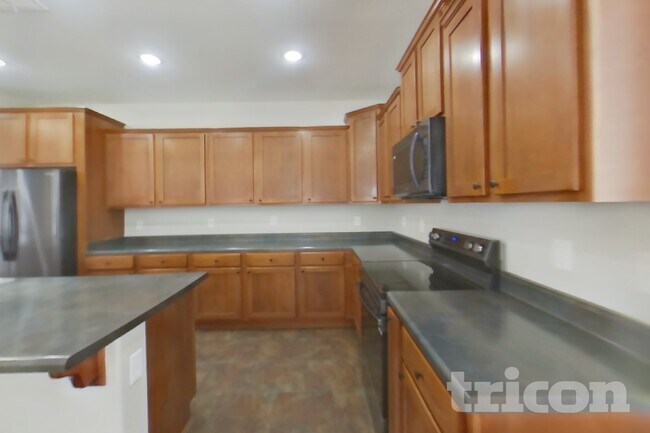 4930 E Del Rio Dr Queen Creek, AZ 85140 photo 4