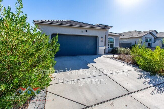 4453 W Magdalena Ln Phoenix, AZ 85339 photo 3
