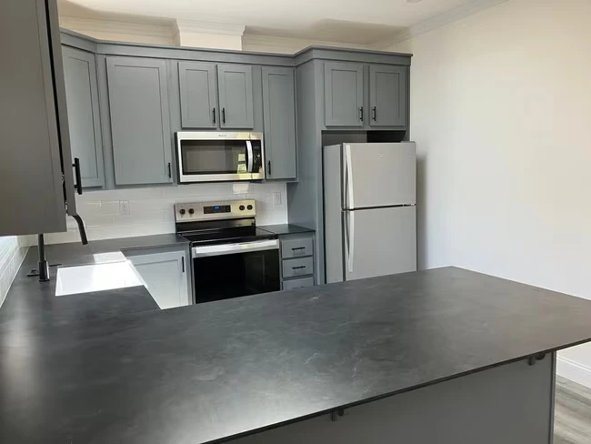 2BR/1BA In Law Adu on Fairview Dr · Napa photo 4