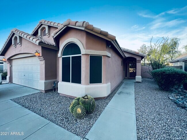 18620 N 2nd Ave Phoenix, AZ 85027 photo 4