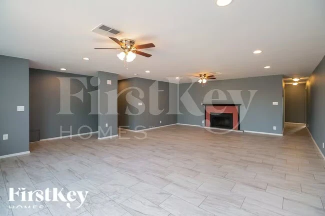 5610 S 20th Ln Phoenix, AZ 85041 photo 3