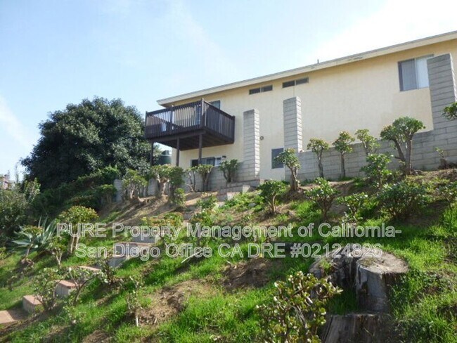 1700 Mountain View Ave Oceanside, CA 92054
