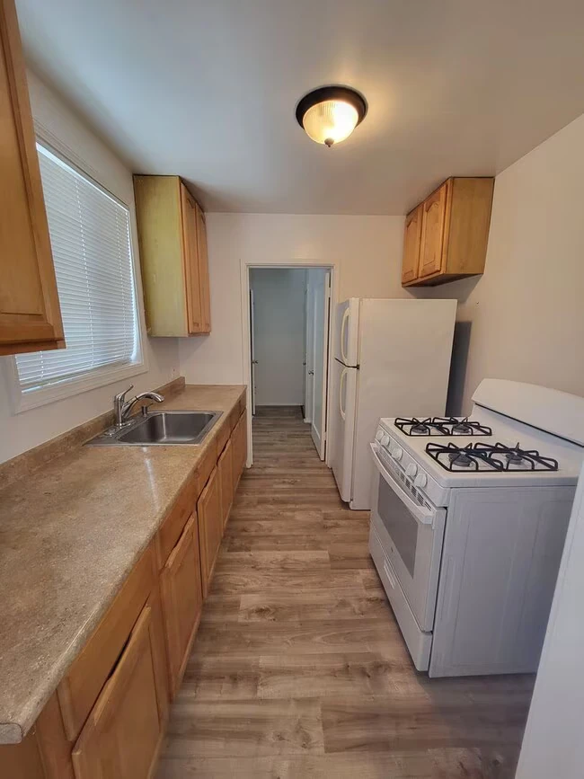 12744 San Pablo Ave unit A photo 5
