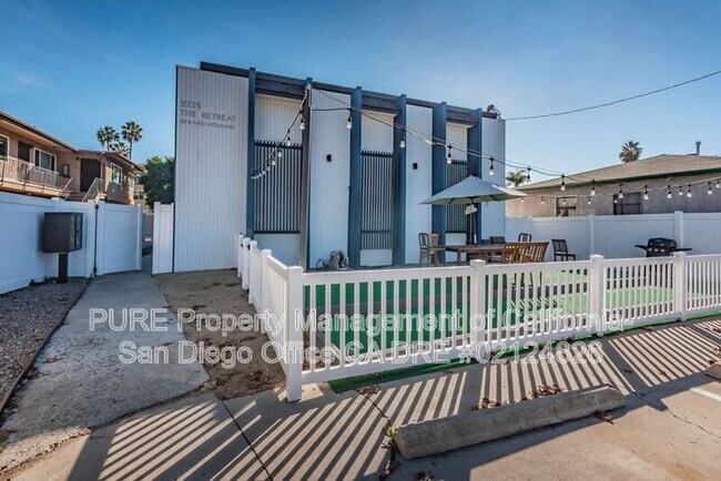 2735 Hornblend St San Diego, CA 92109 photo 2