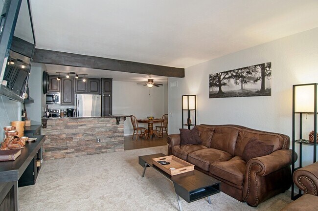 9209 Village Glen Dr San Diego, CA 92123 photo 5