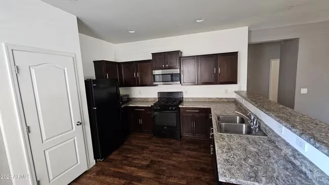 8223 W Pueblo Ave Phoenix, AZ 85043 photo 4
