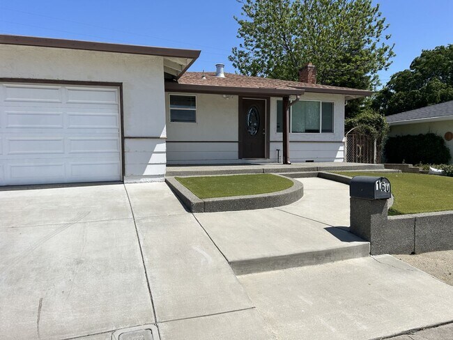 160 Sierra Ave Rio Vista, CA 94571 photo 4