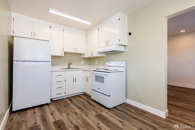 990 Helen Ave Sunnyvale, CA 94086 photo 5