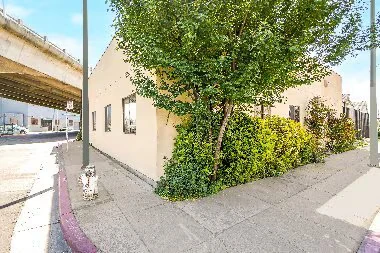 1092 Calcot Pl Oakland, CA 94606 photo 5