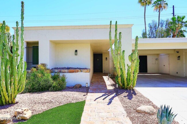 4111 N 87th Pl Scottsdale, AZ 85251 photo 4