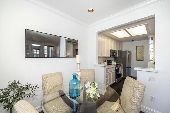 2309 Hastings Shore Ln Redwood City, CA 94065 photo 4