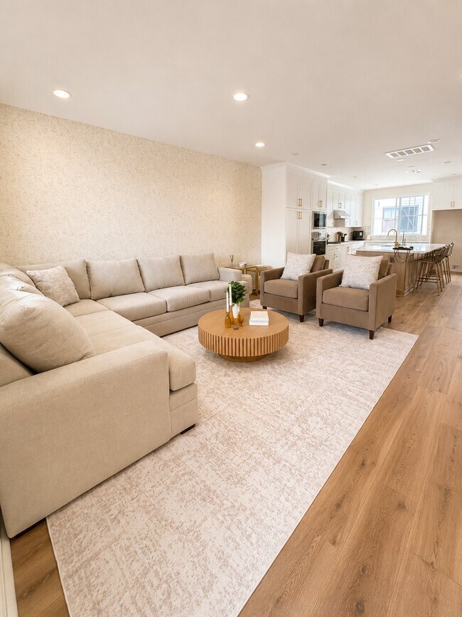 2533 Thyme Wy Carlsbad, CA 92008