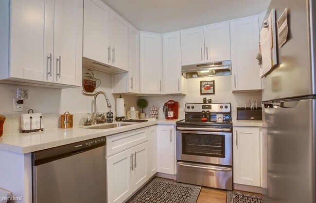 1811 E Grand Ave Escondido, CA 92027 photo 3
