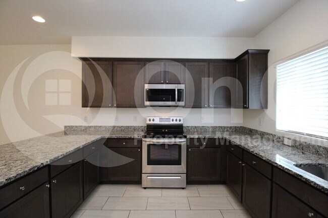 240 W Juniper Ave Gilbert, AZ 85234 photo 4