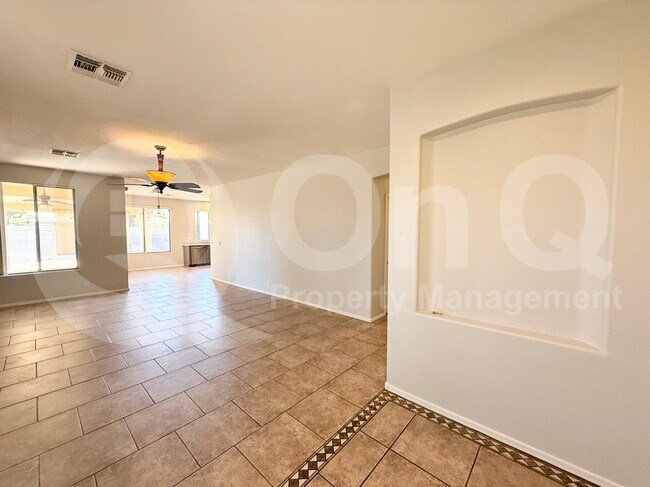 230 N Nash Way Chandler, AZ 85225 photo 5