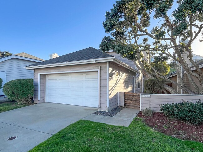 6908 Quiet Cove Dr photo 2