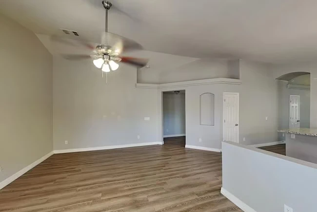 1836 S 106th Ave Tolleson, AZ 85353 photo 3
