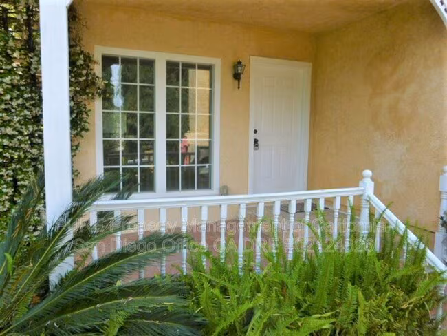 1049 Anza Ave Vista, CA 92084