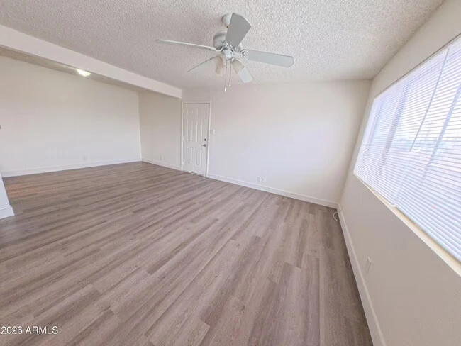 424 W Brown Rd Mesa, AZ 85201 photo 2
