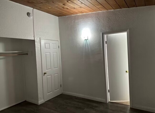 626 66th St San Diego, CA 92114 photo 2