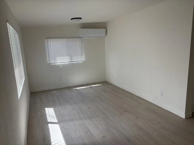 3830 41st St San Diego, CA 92105 photo 4