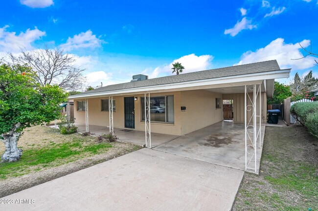 6238 N 10th St Phoenix, AZ 85014 photo 2