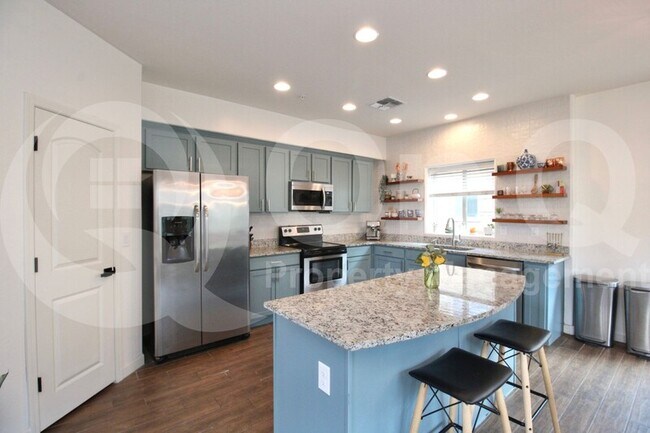 240 W Juniper Ave Gilbert, AZ 85234 photo 4