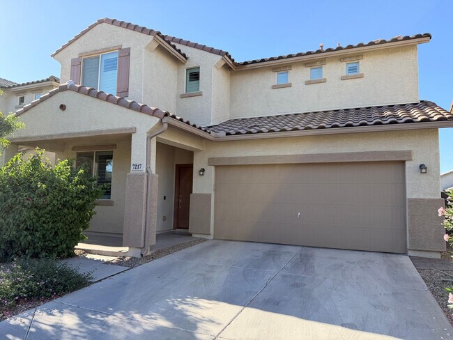 7217 W Golden Ln Peoria, AZ 85345 photo 2