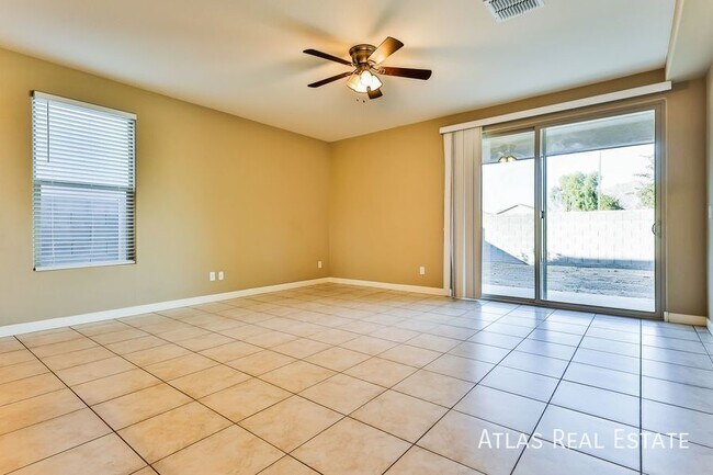 33256 N Jamie Ln San Tan Valley, AZ 85142 photo 3