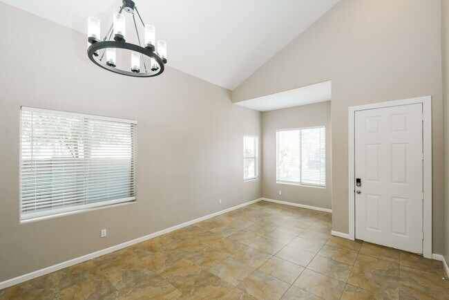 4480 E Sundance Ct Gilbert, AZ 85297 photo 5