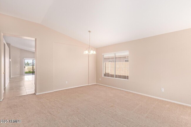 3570 S Moccasin Trail Gilbert, AZ 85297 photo 4