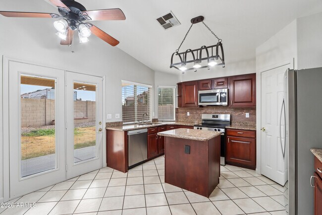 8834 W Jennifer Rose Ct Peoria, AZ 85345 photo 3