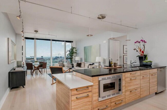 631 Folsom St San Francisco, CA 94107 photo 2