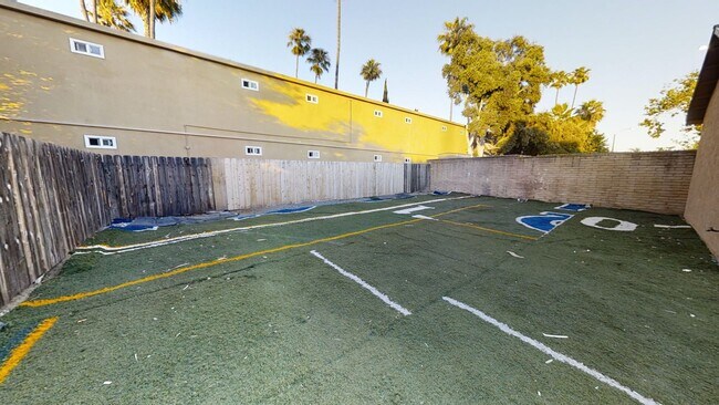 4831 Art St San Diego, CA 92115 photo 3