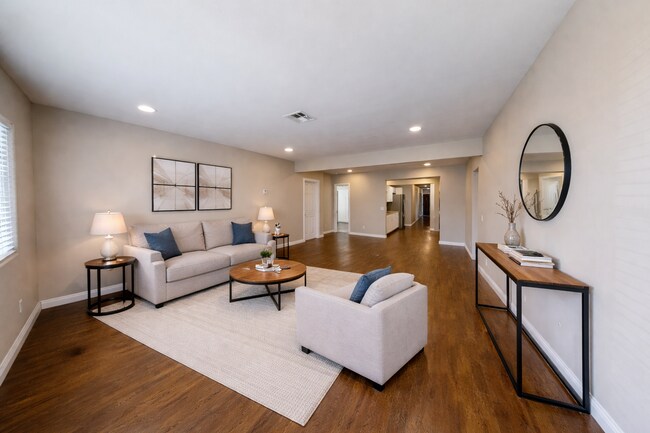 4831 Art St San Diego, CA 92115 photo 5