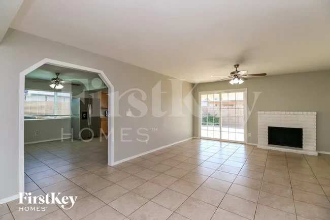 1941 W Portobello Ave Mesa, AZ 85202 photo 3