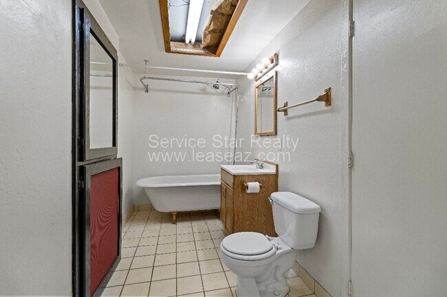 1422 E Yucca St Phoenix, AZ 85020 photo 5