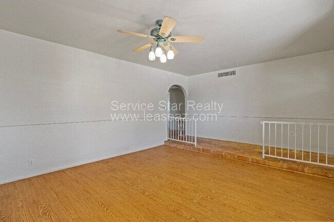 1422 E Yucca St Phoenix, AZ 85020 photo 3