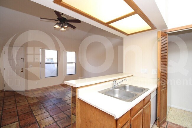 1432 W Emerald Ave Mesa, AZ 85202 photo 3