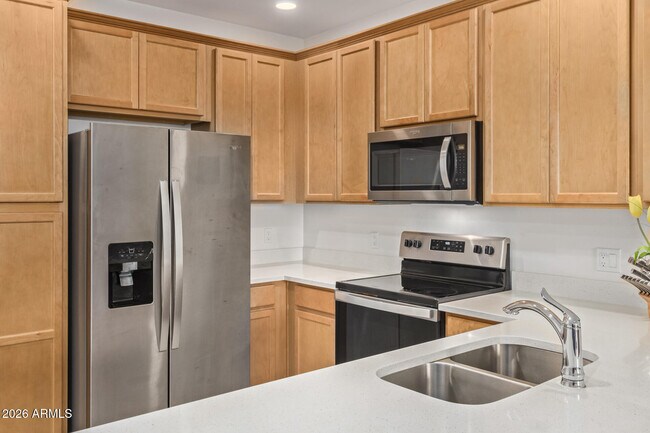 2511 W Queen Creek Rd Chandler, AZ 85248 photo 4