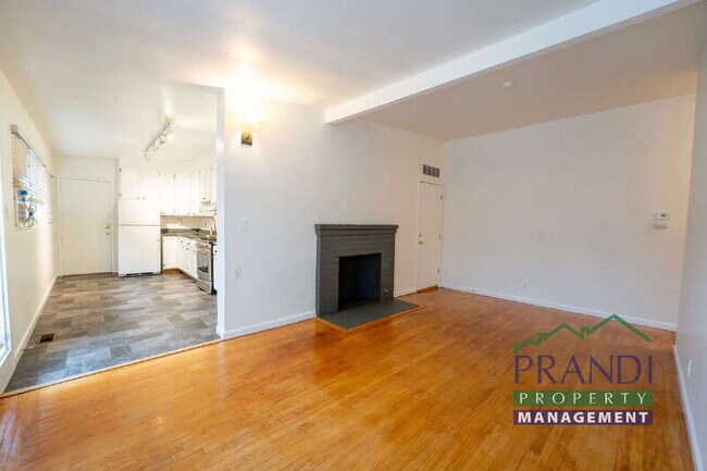 2074 Fifth Ave San Rafael, CA 94901 photo 2