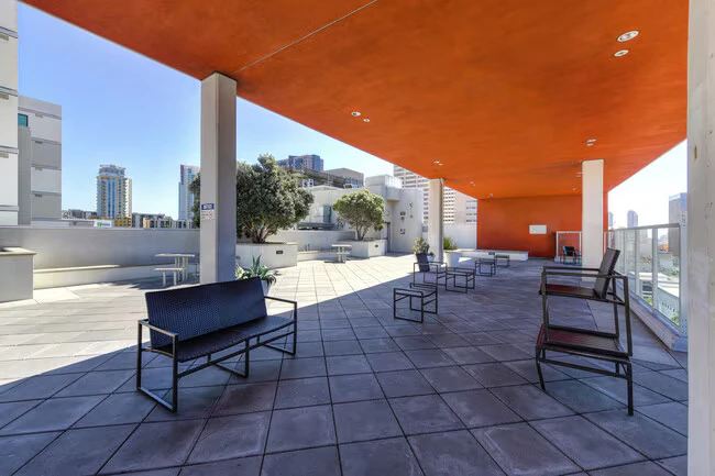 Atmosphere Apartments photo 5