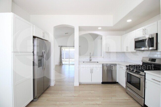 16175 W Washington St Goodyear, AZ 85338 photo 4