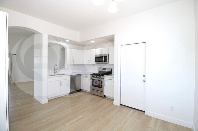 16175 W Washington St Goodyear, AZ 85338 photo 5