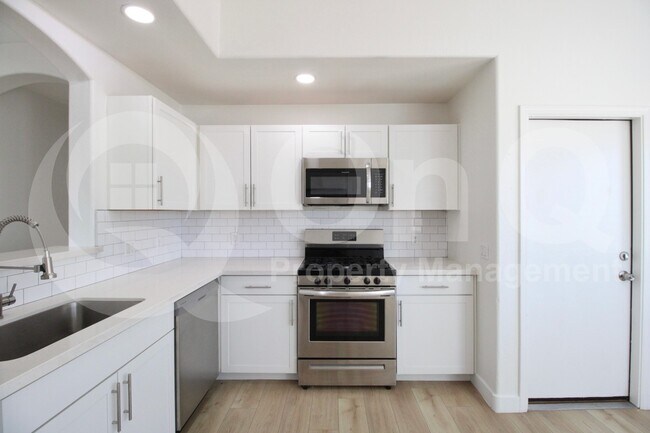 16175 W Washington St Goodyear, AZ 85338 photo 3