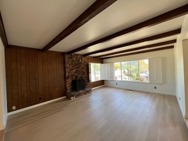 701 Bay St Santa Cruz, CA 95060 photo 5