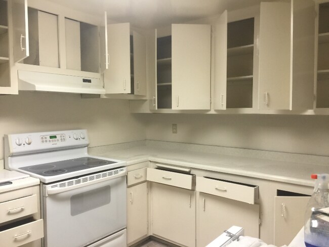 8733 Lake Murray Blvd San Diego, CA 92119 photo 3